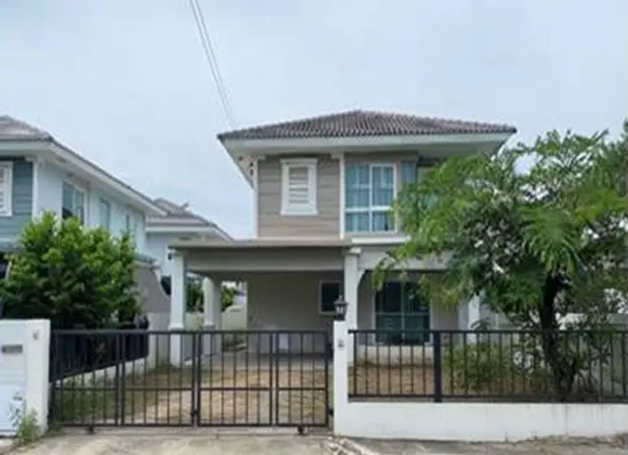 ที่ดินโฉนดเลขที่ 74976 เลขที่ดิน 158 ตำบลแคราย อำเภอกระทุ่มแบน จังหวัดสมุทรสาคร เนื้อที่ประมาณ 57 เศษ 8 ส่วน 10 ตารางวา พร้อมสิ่งปลูกสร้าง