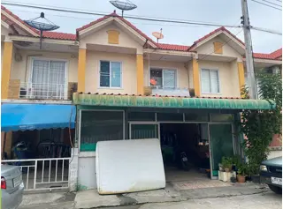 ที่ดินโฉนดเลขที่ 126330 เลขที่ดิน 727 ตำบลบางแขม อำเภอเมืองนครปฐม จังหวัดนครปฐม เนื้อที่ประมาณ 25 เศษ 1 ส่วน 10 ตารางวา พร้อมสิ่งปลูกสร้าง บ้านทาวเฮาส์ 2 ชั้น หมู่บ้านสิวารัตน์ 10 บ้านเลขที่ 99/228